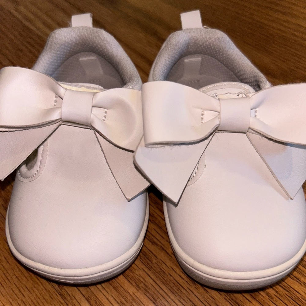 White Bow Kids Shoes